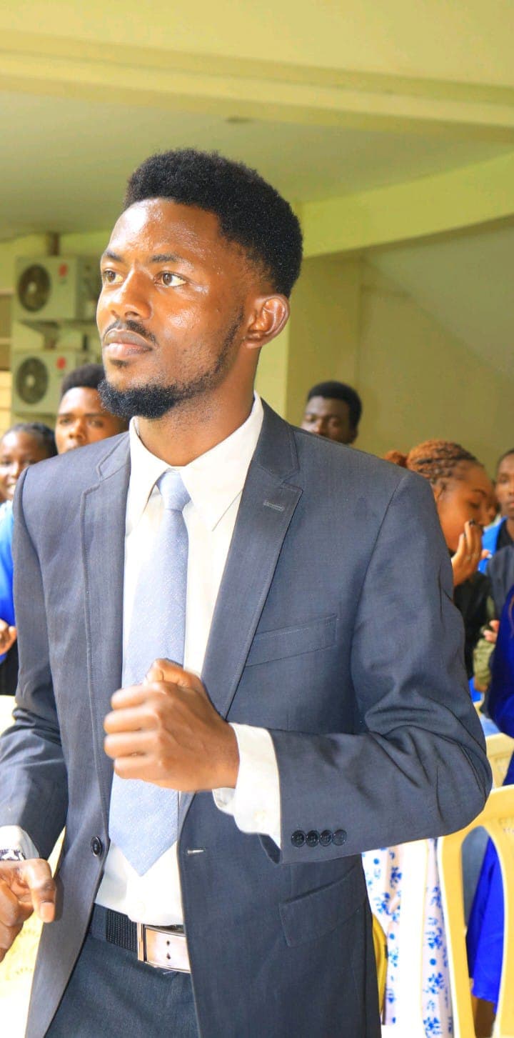 Elistone mwamidi Mlaghe